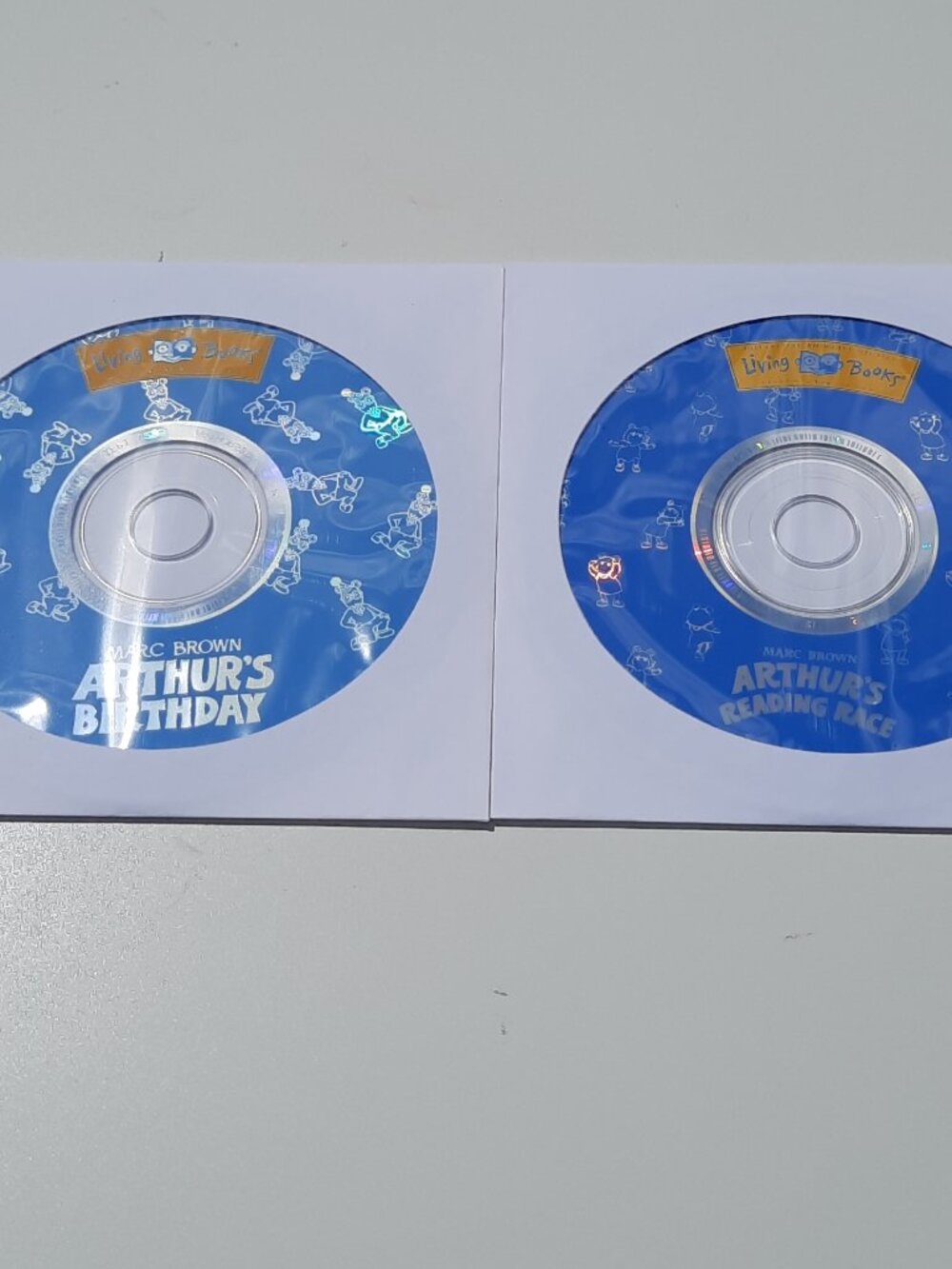 Arthur’s Birthday Living Books & Arthur’s Reading Race PC Game CD-ROM